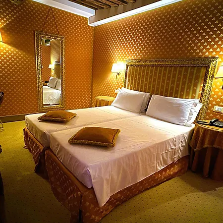 Corte Contarina 3* Venedik