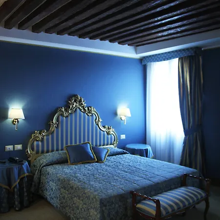 Corte Contarina 3* Venedik