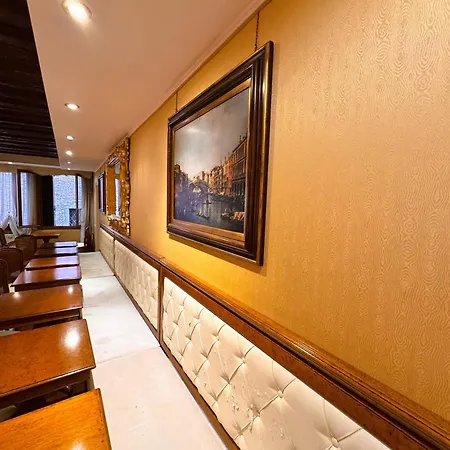 Corte Contarina מלון